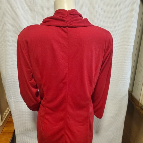 Red top - Picture 6 of 7